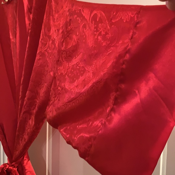 Vintage Victoria’s Secret Robe - Picture 3 of 9